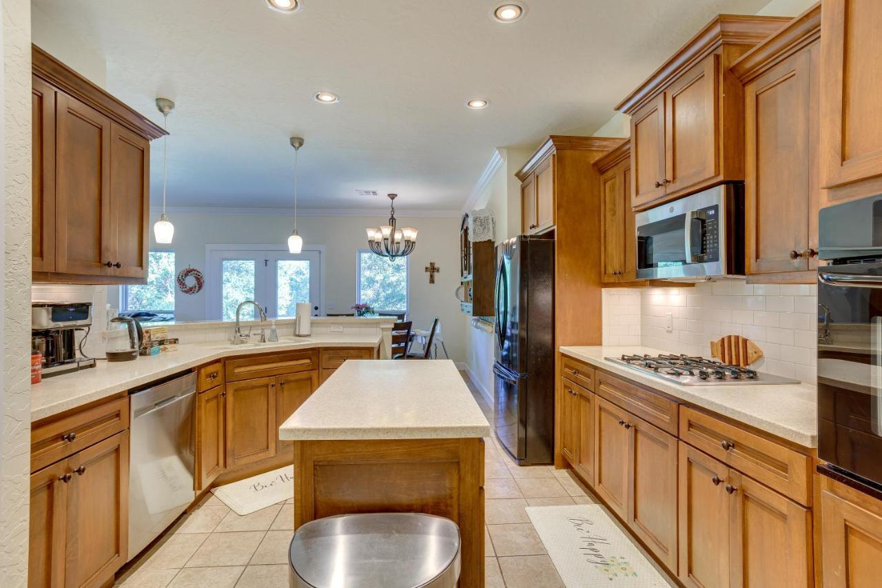 Quaint Noble Home 6 Mi To University Of Oklahoma! Norman Luaran gambar